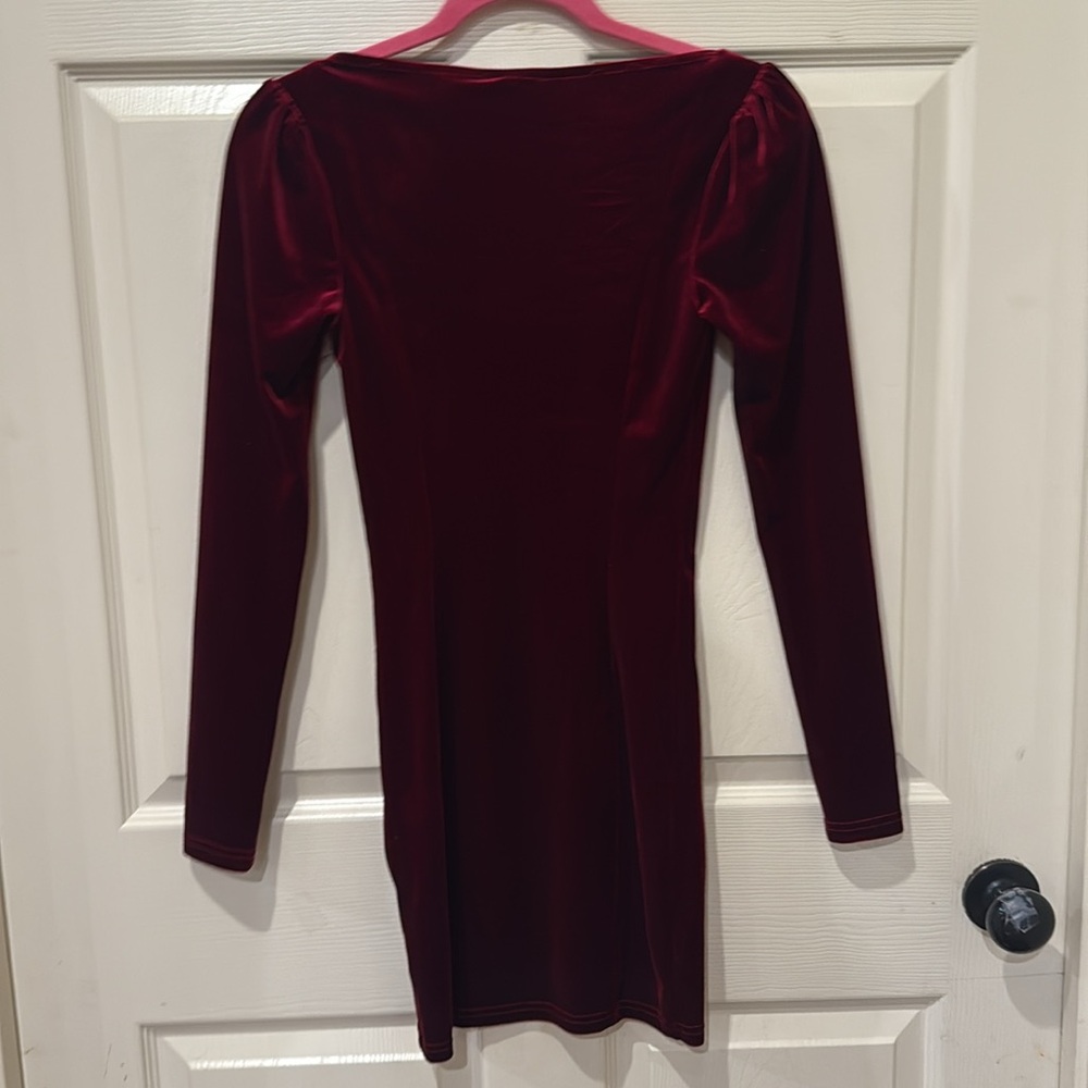 Oh Polly NWT velvet Bodycon mini dress, size 2 - Picture 7 of 7